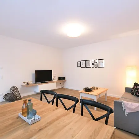 Das Schiefe Haus - Wohnung 