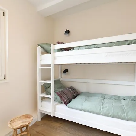 Das Schiefe Haus - Wohnung 